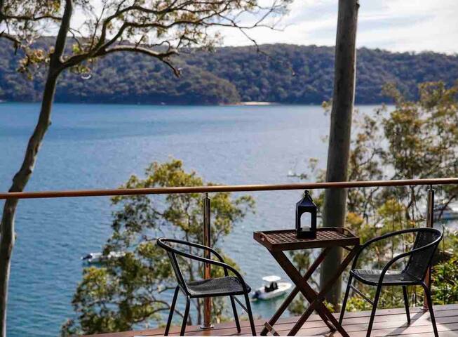 Casa Praiano, 4 bedroom house on Pittwater gallery image 3
