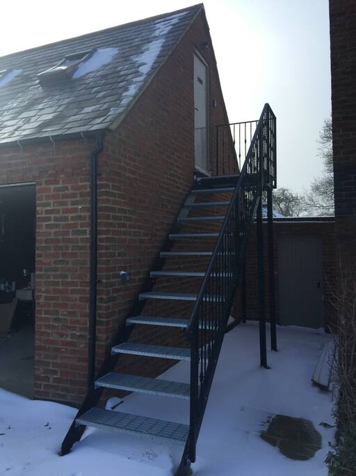 Entry to flat
