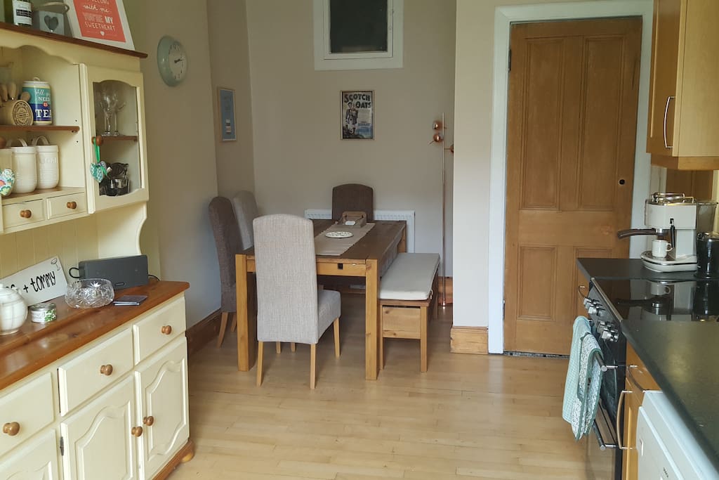 Kitchen / Dining
