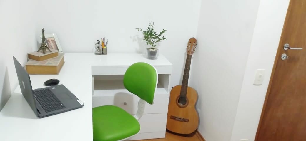 Chumba kilicho na msimu kamili wa Kazi 