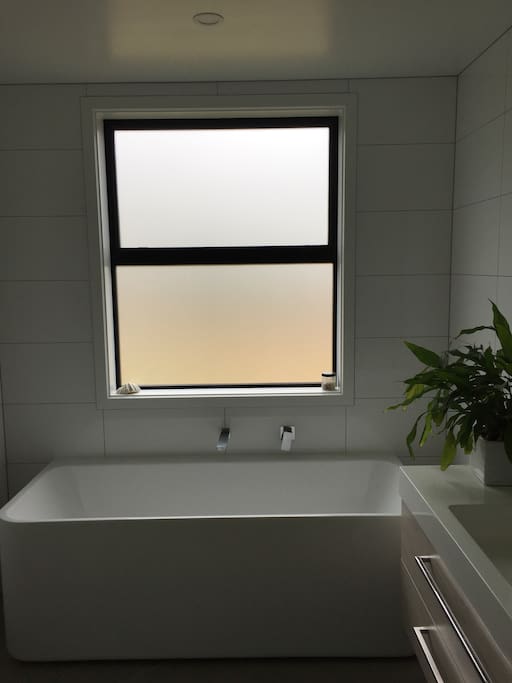 Main bathroom