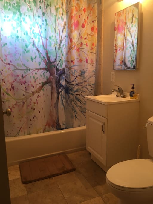 Bathroom, title is 4 season.