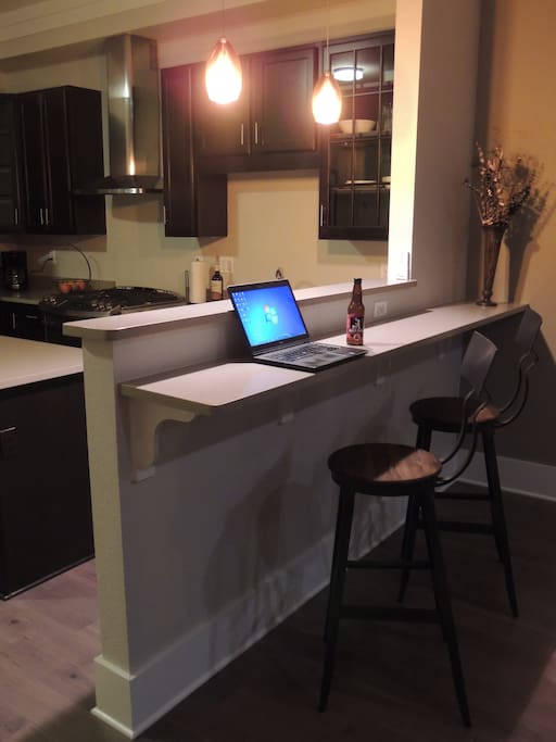 Laptop Bar
