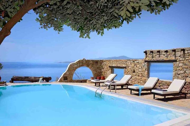 Navona & Fos Villas (16 guests) gallery image 5