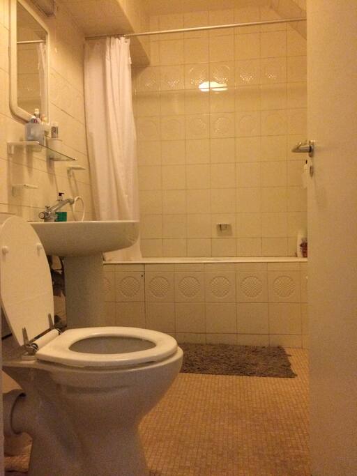 Clean toliet