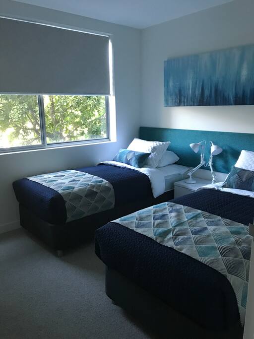 2ND bed with 2 x singles or 1 King