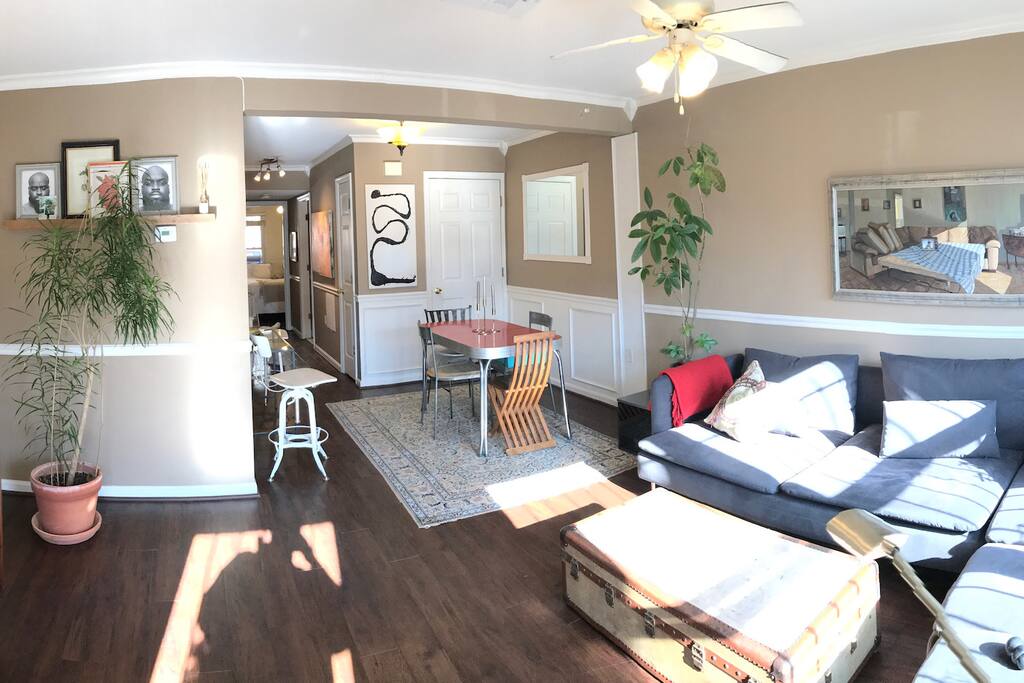 Main living area and dinning area