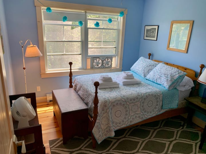 Chumba chenye vitanda viwili