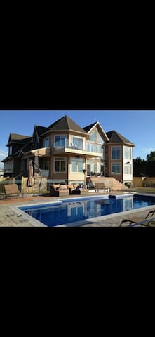 Paradise on the water !