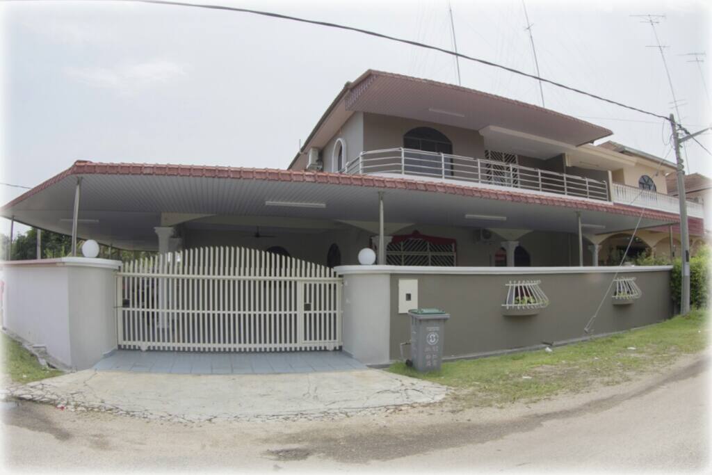 Double Storey Semi-D