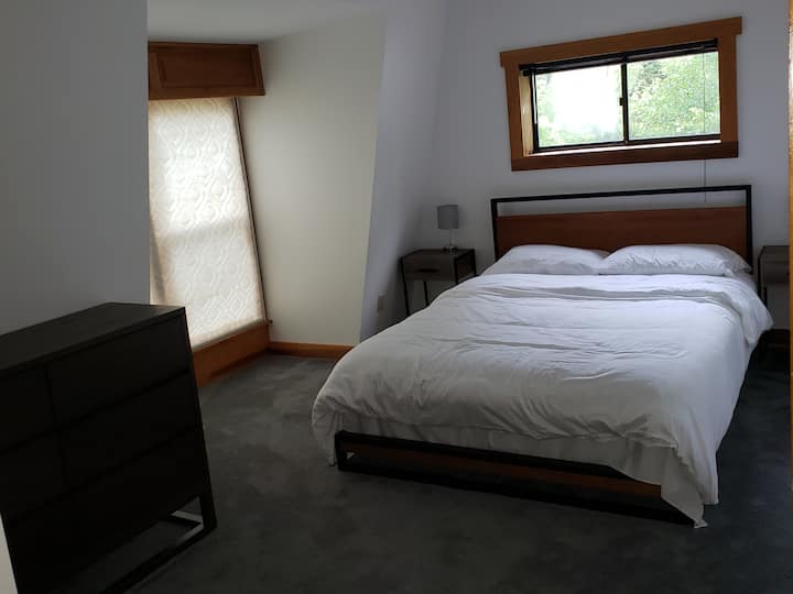 卧室3标准双人床