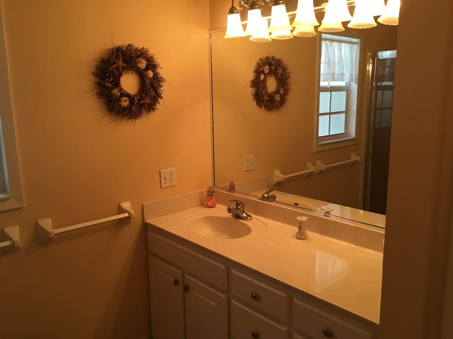 Main bathroom