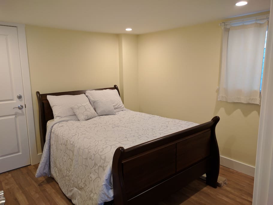 Bedroom 2 with double bed