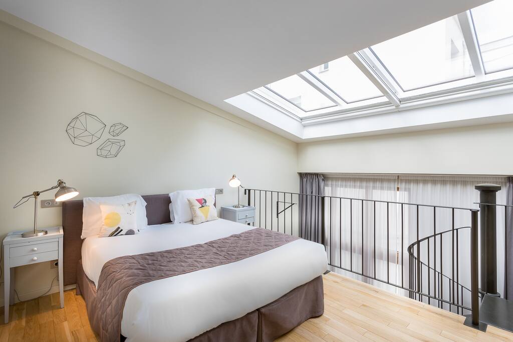 Duplex Flats for Rent in Paris, ÎledeFrance, France