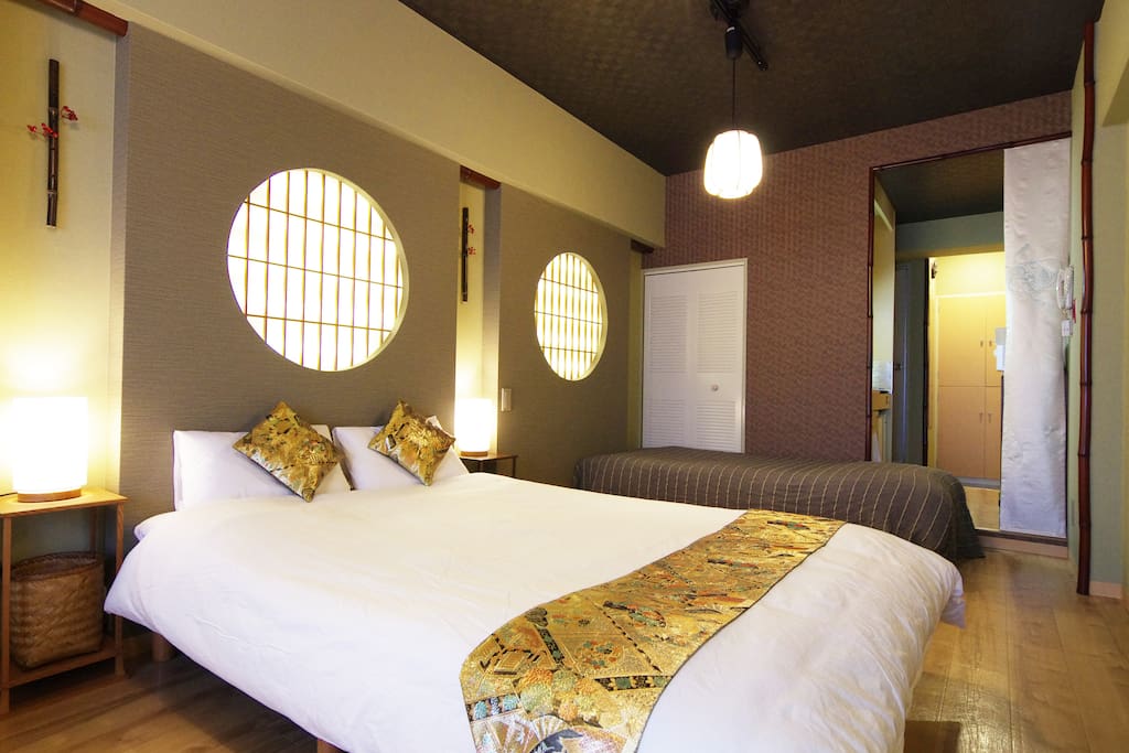 Arrangement of beds when 1~2 person(s) stay