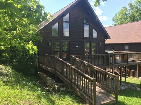 Highlander 2- Mtn Cabin Sleeps 20-  Winterplace