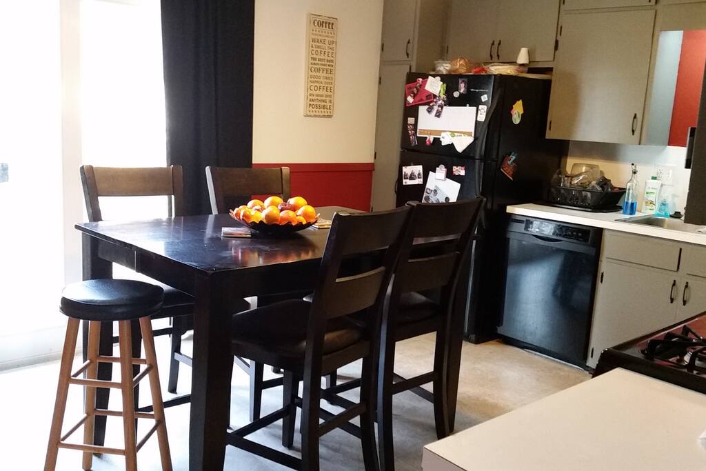 You are welcome to use the kitchen as you wish. My home is your home! Enjoy some fresh fruit, yogurt, and juice or coffee in the mornings as well!