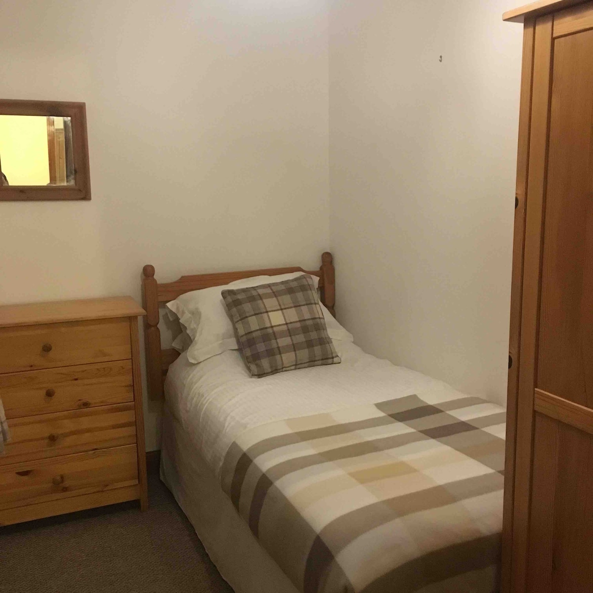 غرفة نوم واحدة 