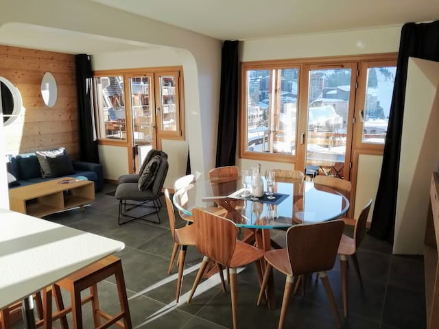 All Seasons Lodging (Billy Avoriaz) managed Airbnb listing 2