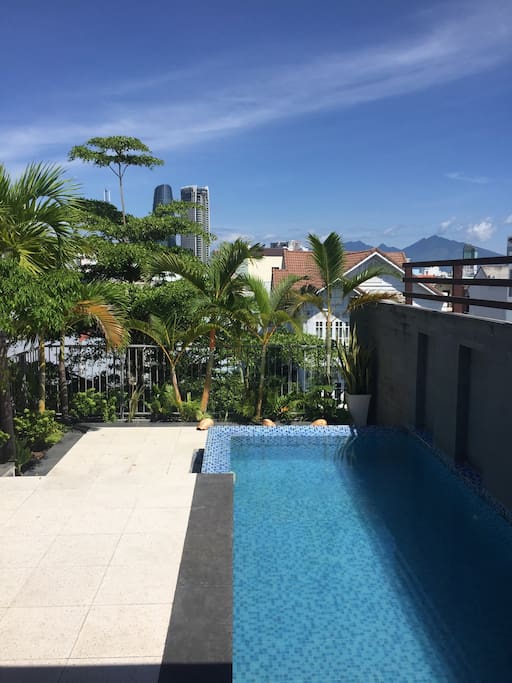 Rất từ ​​trên sân thượng của chúng tôi!