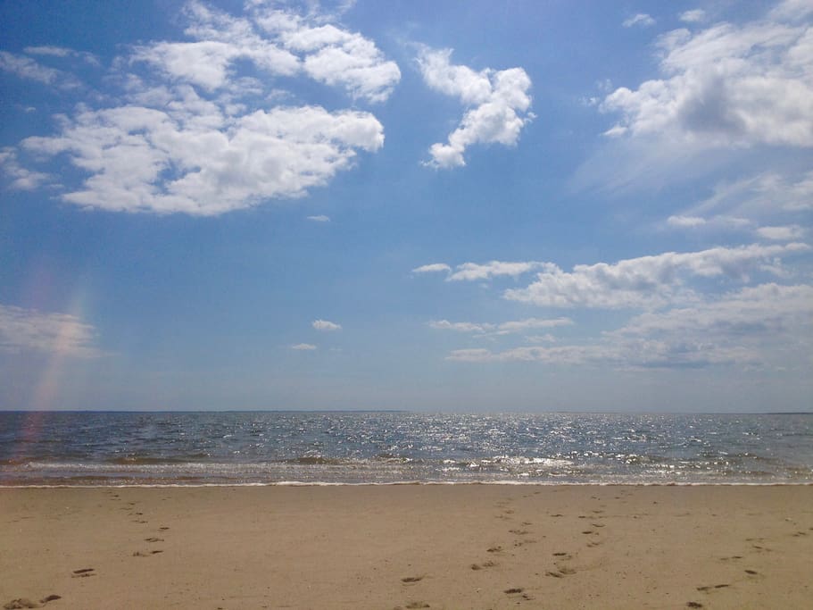 Luxuriate on private beach (2-min walk from the house)