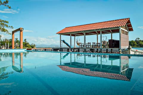 ❂ Casa Shekina in front of San Felipe Castle