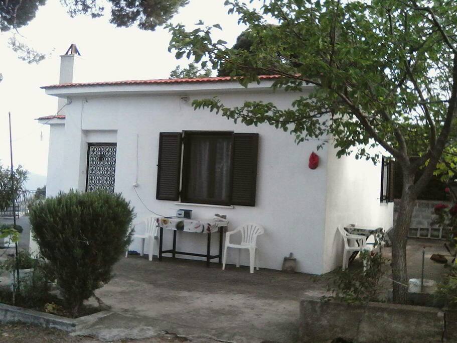 Front entrance of cottage.