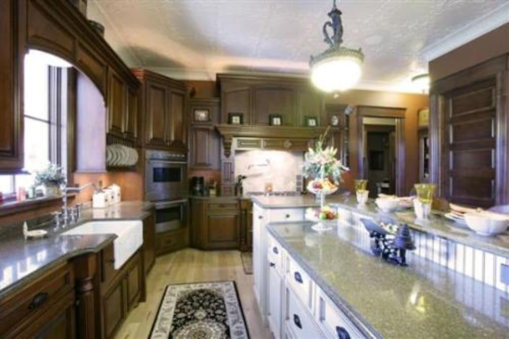 Gourmet Kitchen