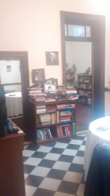 Living y bibliotecas
