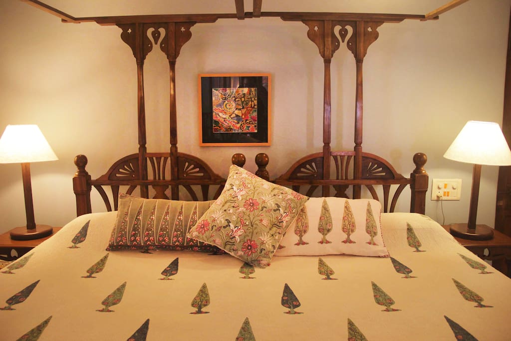 Twin beds / king sized double in Magnolia