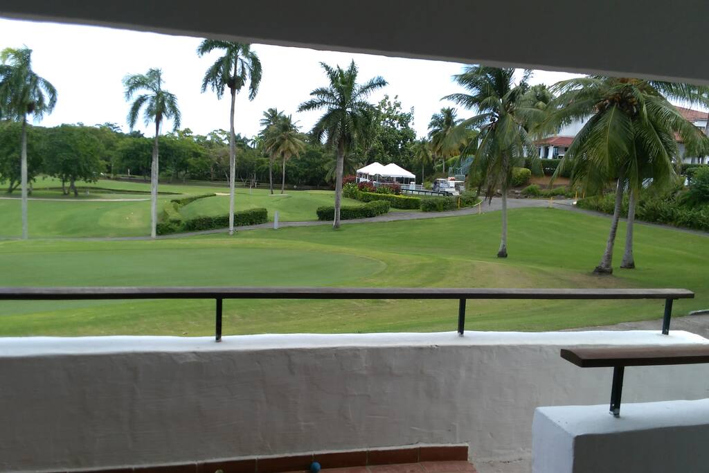 Walking distance to the Country Club