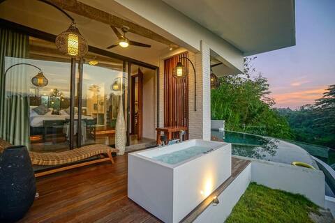 Cliff Villa with jacuzzi min to Ubud !SAVE