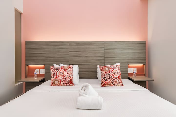 At Mine | Serene Suite steps from the Ocean