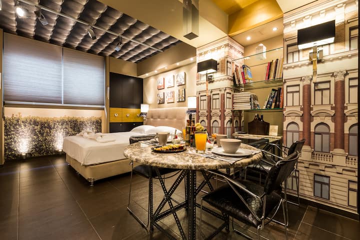 Outstanding studio in Kolonaki near the Metro