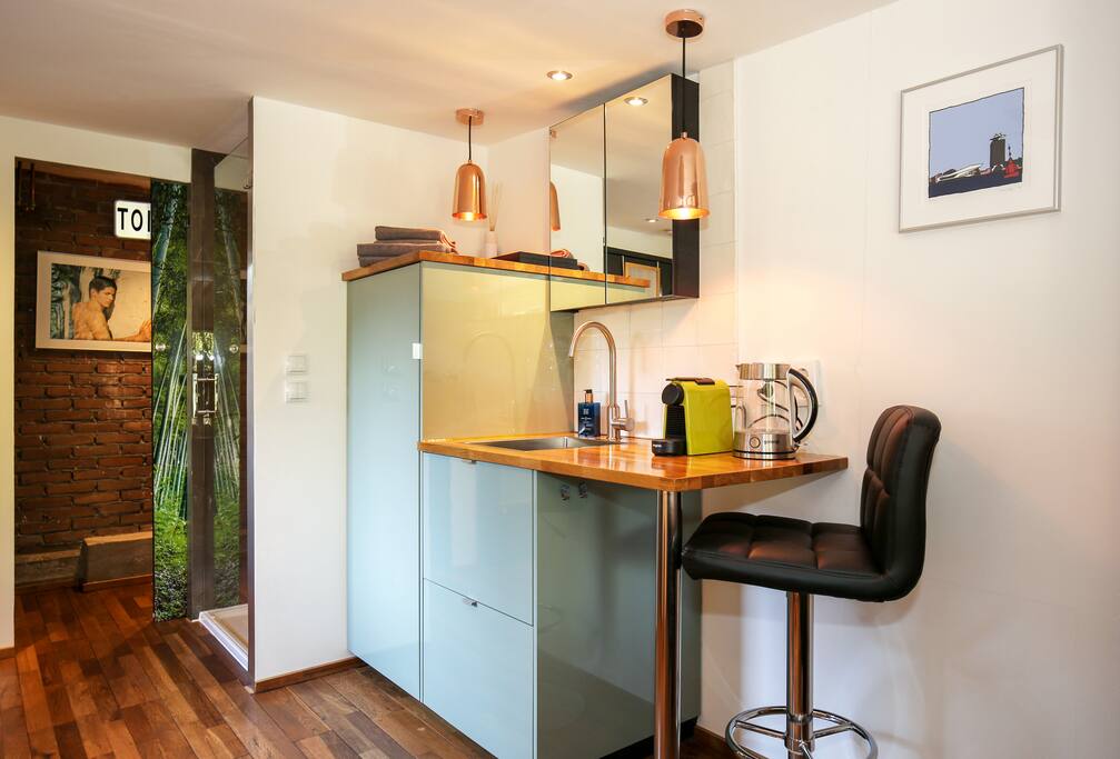 coffee/tea facilities
