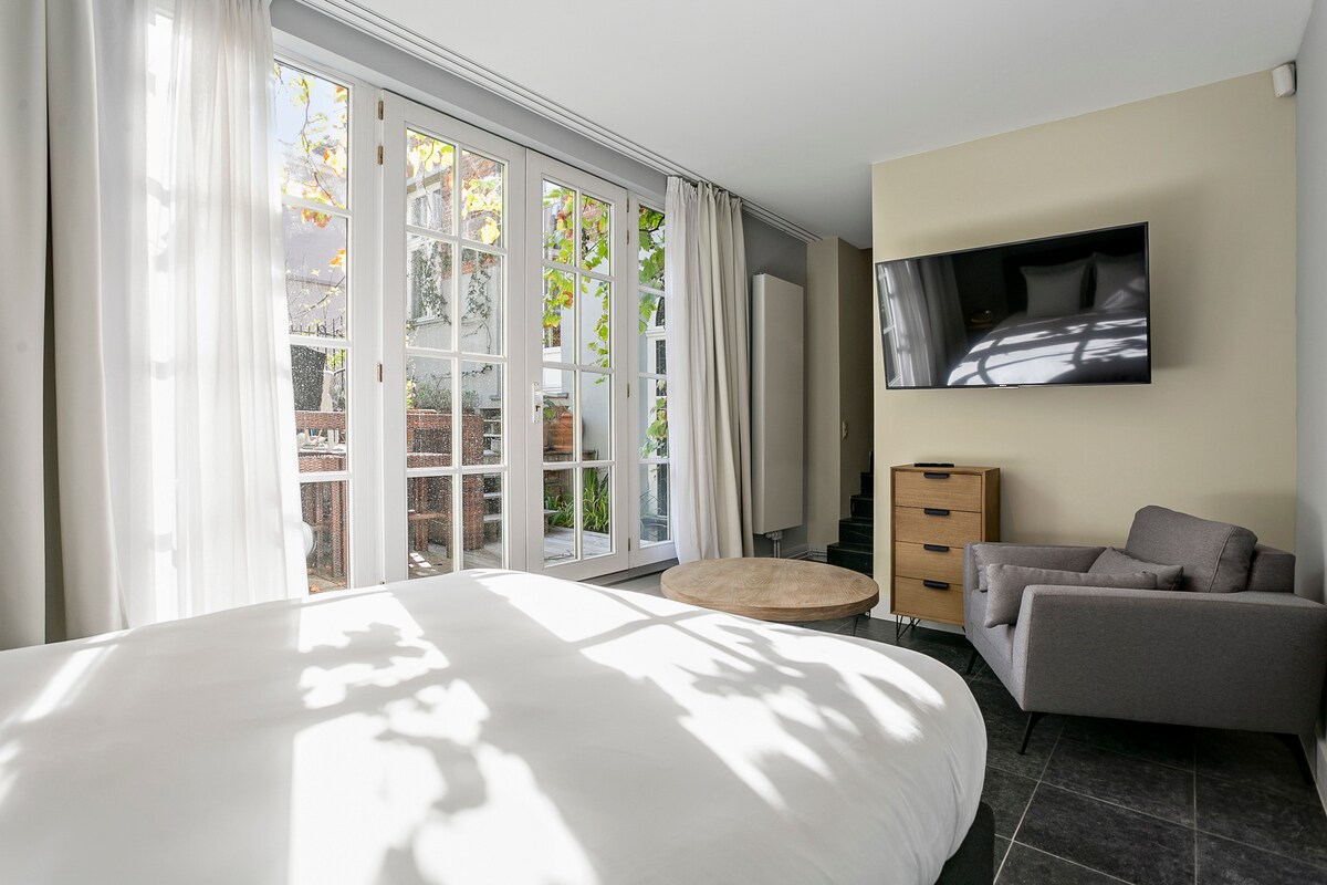 CHAMBRE QUADRUPLE DONNANT SUR TERRASSE