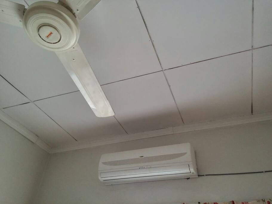 Air cond and ceiling fan