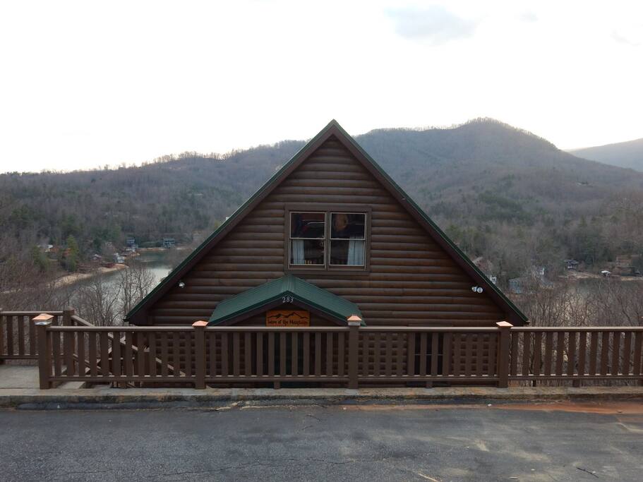 Welcome to the cabin!
