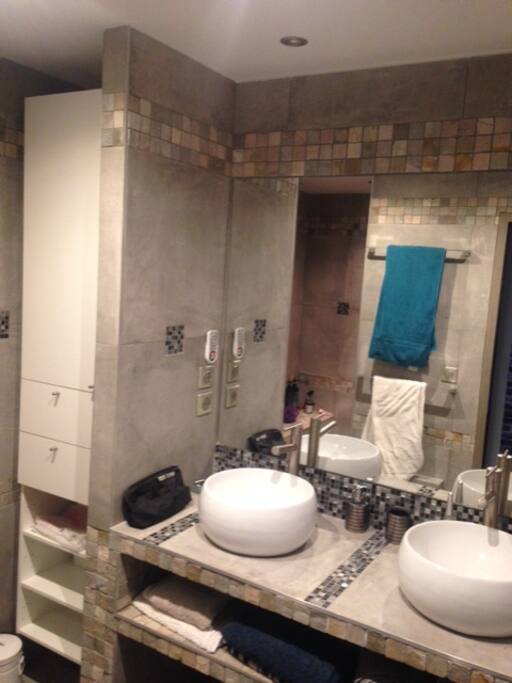 SDB avec douche à l'italienne