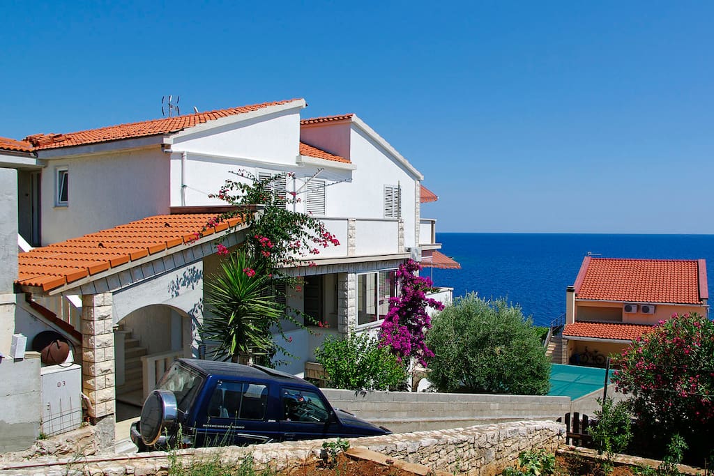 House_outside