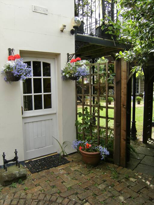 Private courtyard garden