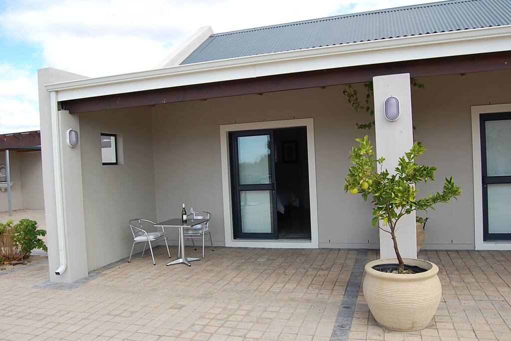 Entrance to Olive Suite
