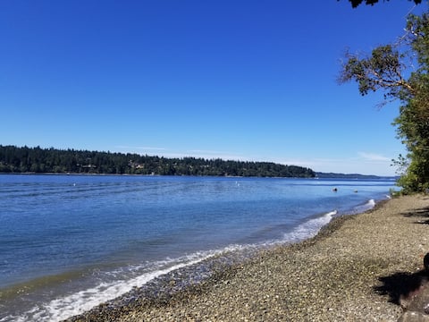 Bainbridge Pebble Garden Villa