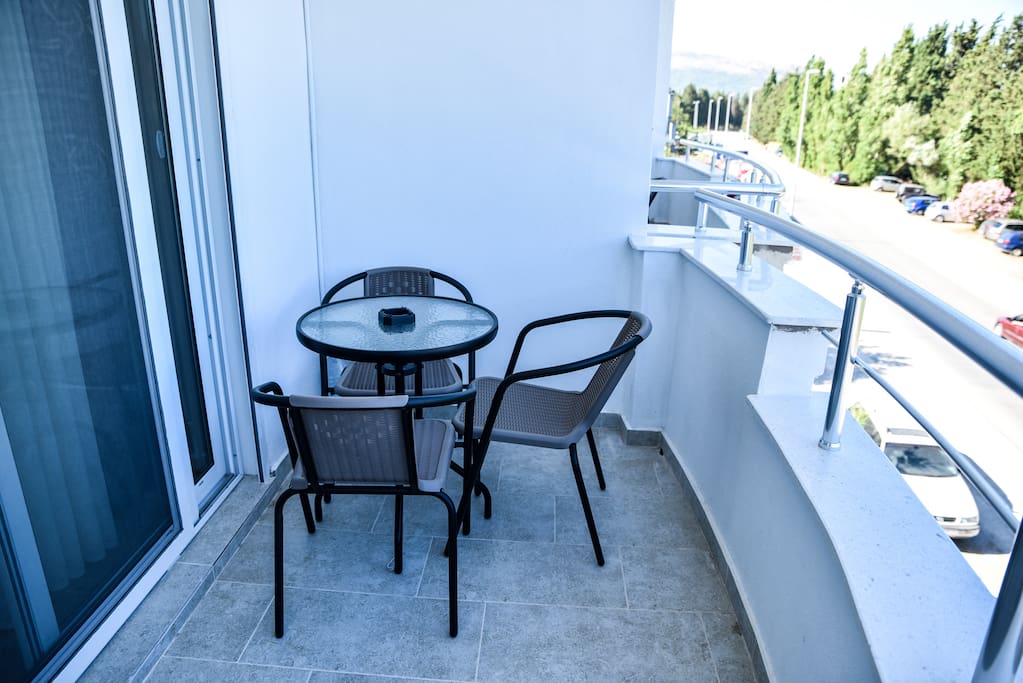 Balcony street view