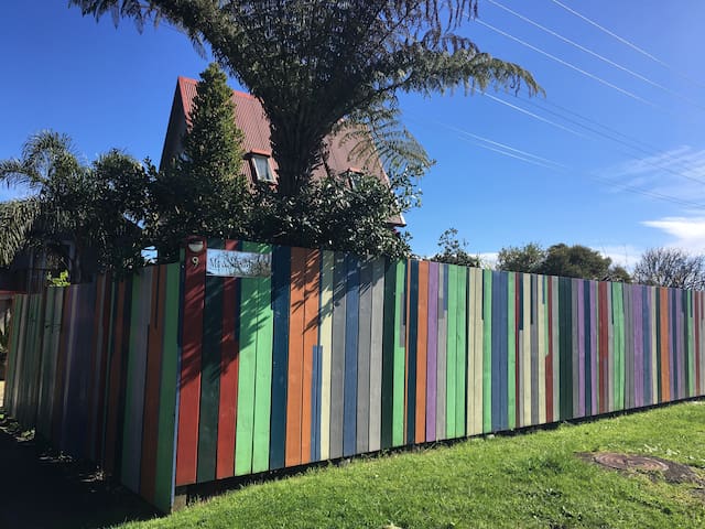Hidden Paradise in Cooks Beach