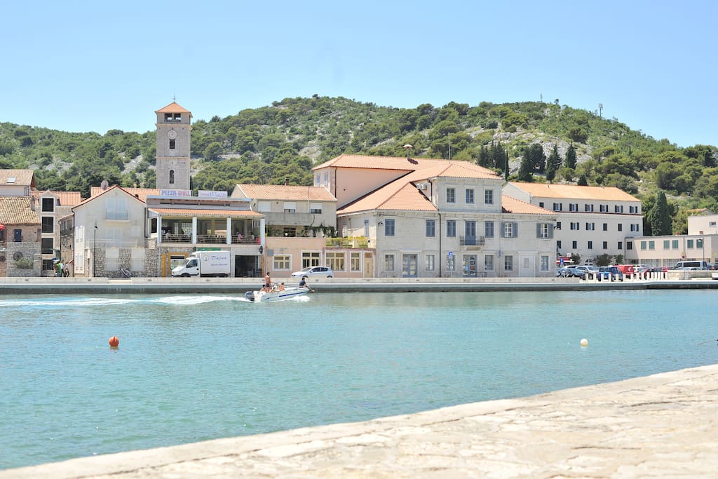 the coast, beneath the house location