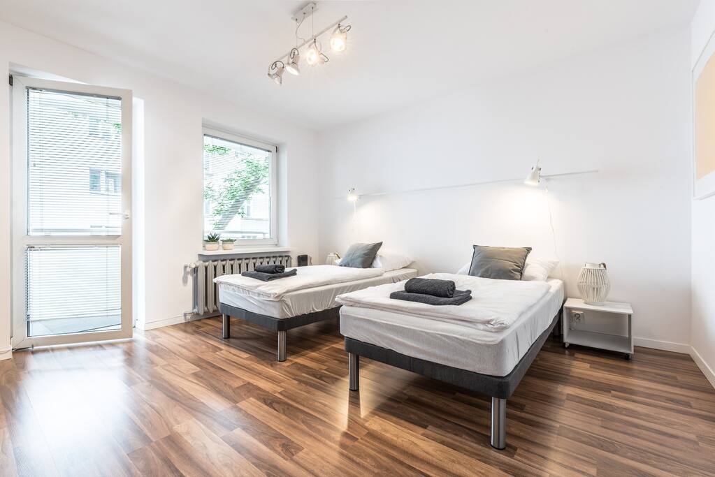 Room 2 single bed configuration