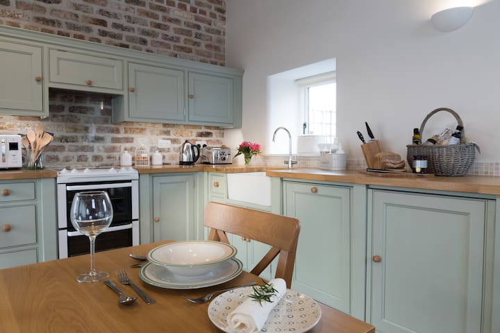 The Swallow S Nest Cottages For Rent In Brandesburton United