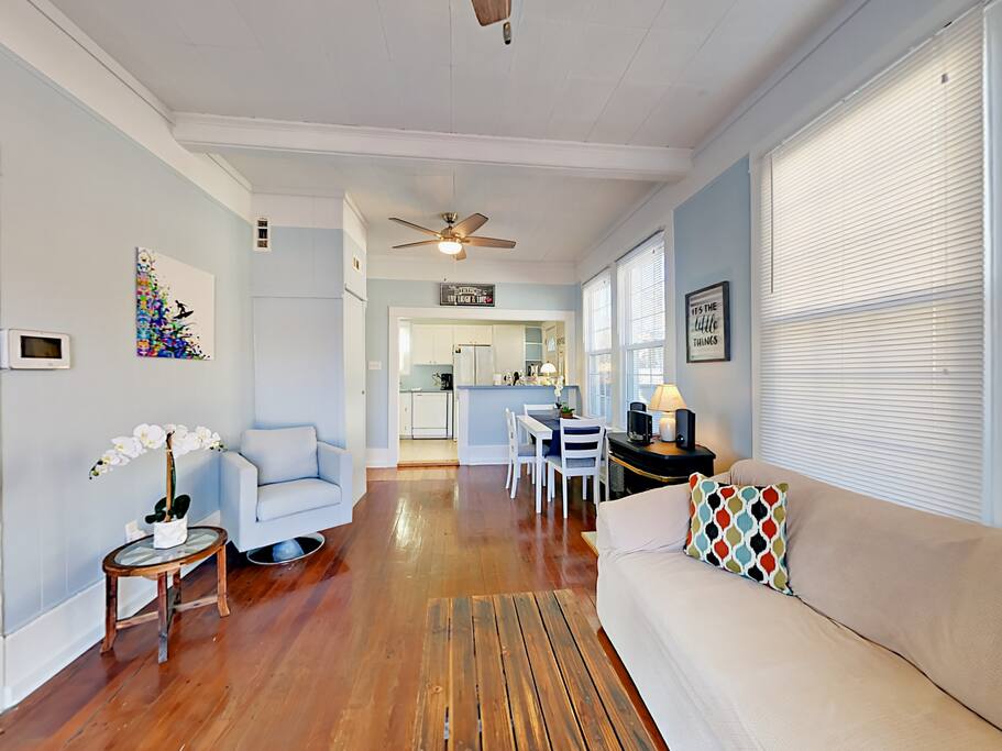 A stylish open floor plan creates a welcoming vibe.