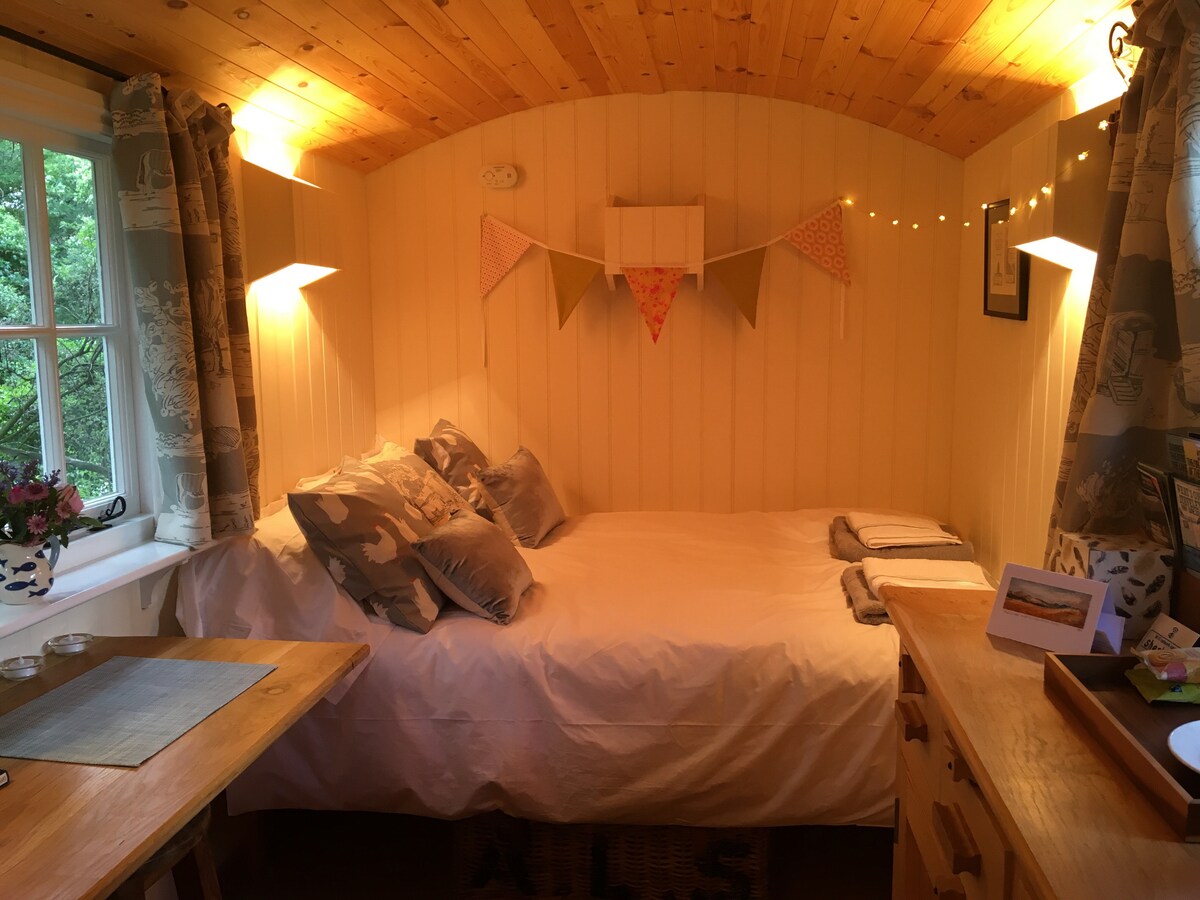Successful Airbnb property: Shepherd's Hut, Kentmere, Lake District, Cumbria. in Westmorland And Furness